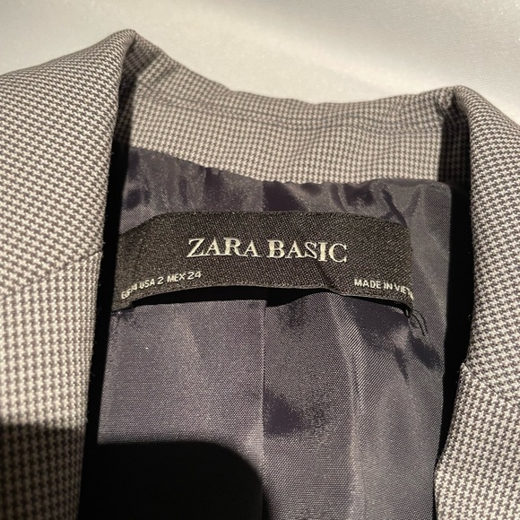 Zara checkered blazer in small - Picture 2 of 2